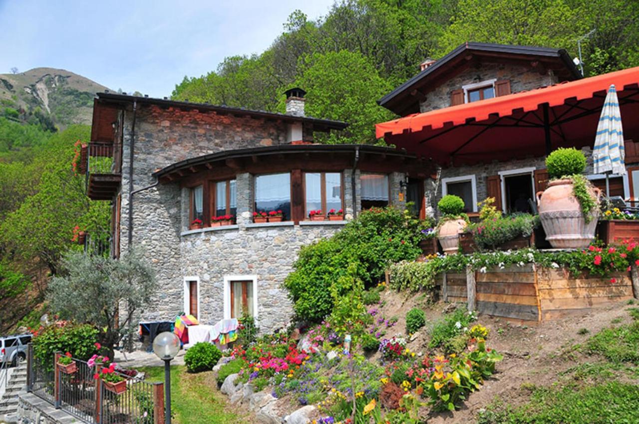Appartamentino Su 2 Livelli Dosso del Liro Kültér fotó